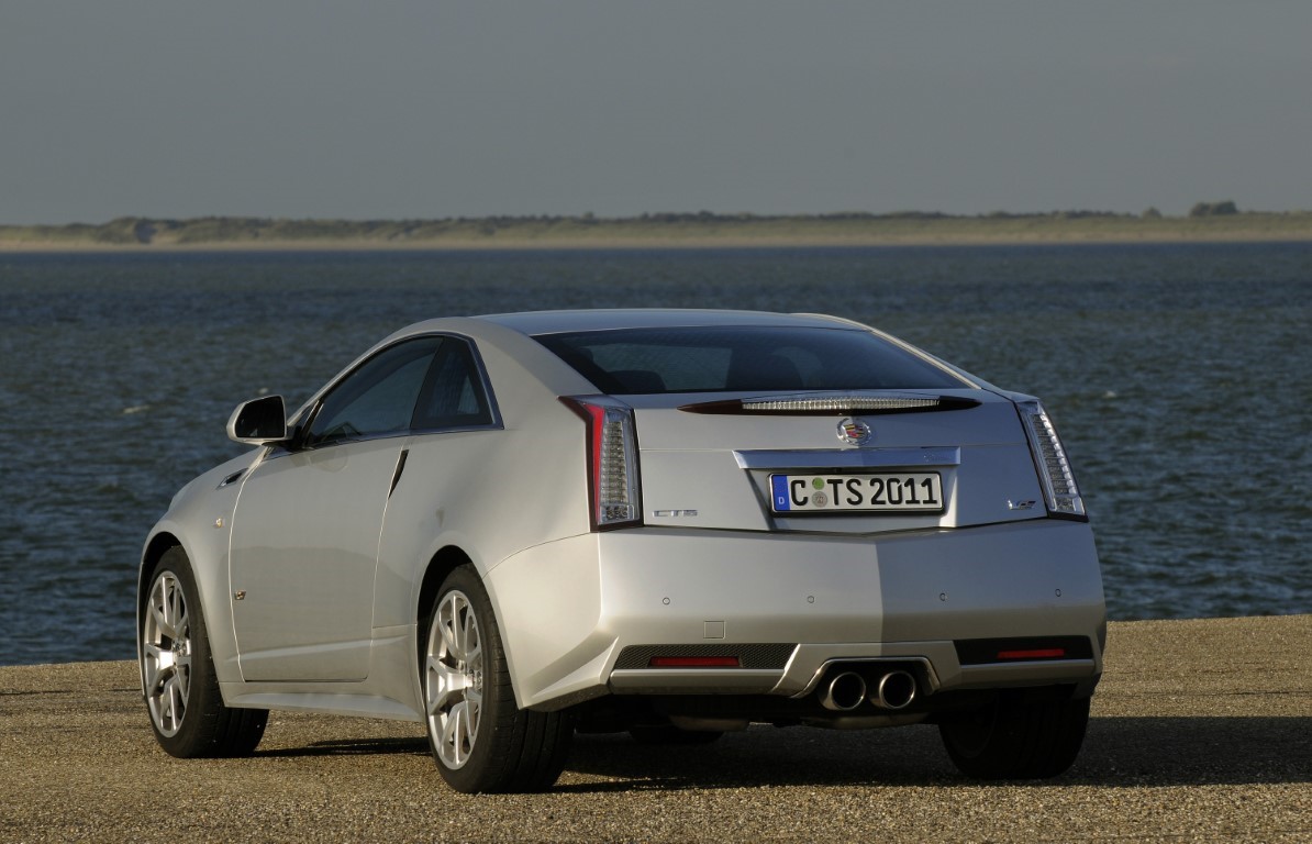 6.2 V8 CTS-V (Manual)